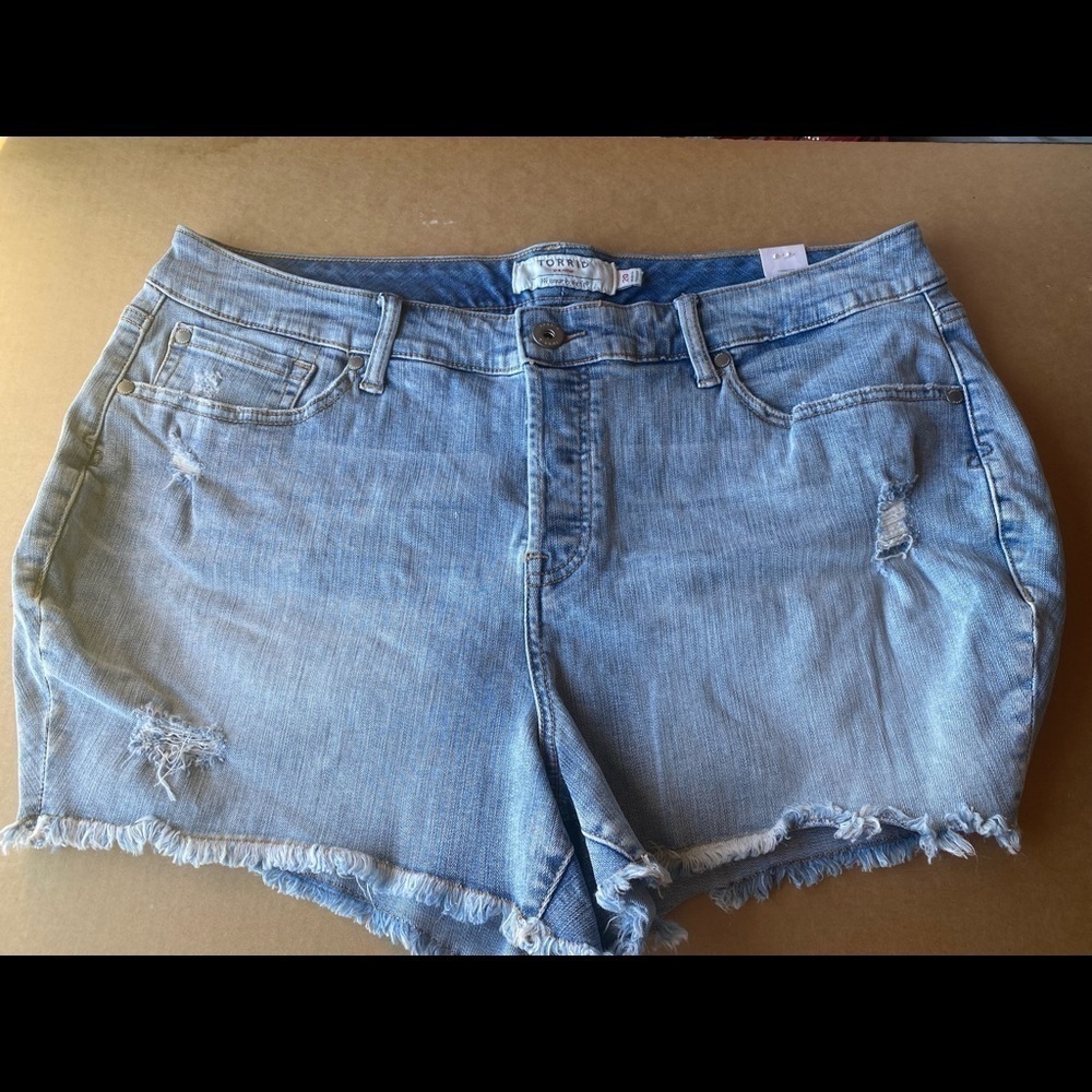 Torrid Light Blue Jean Shorts - NWT ‼️